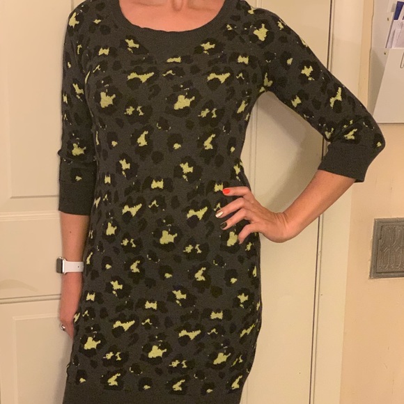 Final Reduction! Sweater Dress - Leopard - Picture 3 of 6